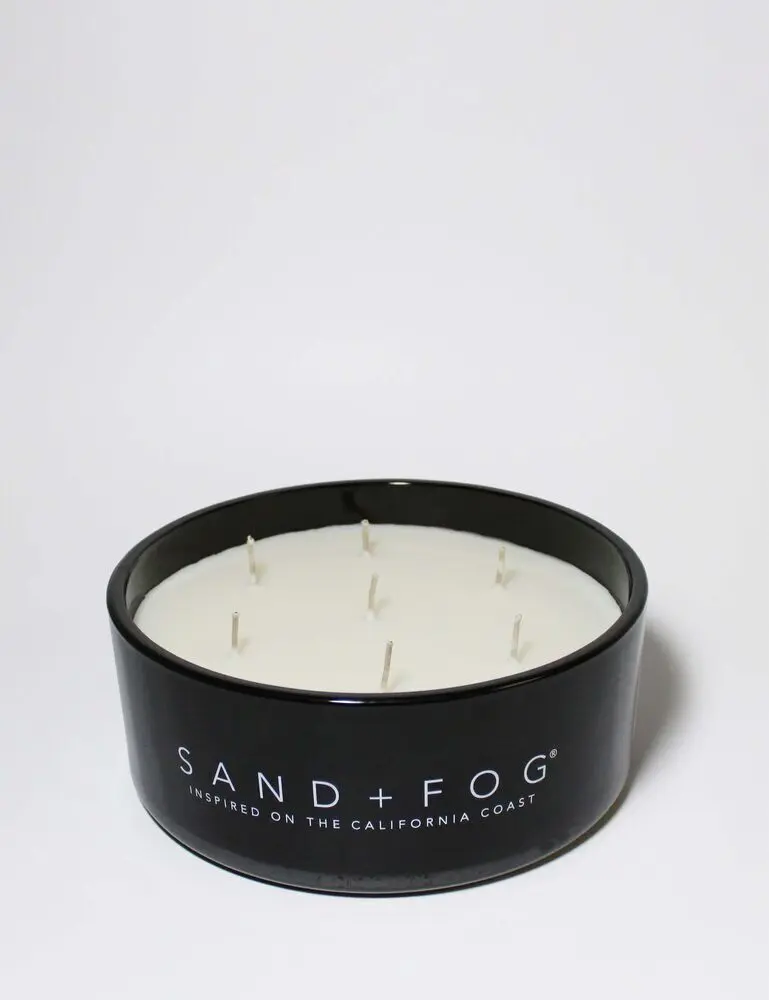 Teakwood 34 Oz Scented Candle - Image 3