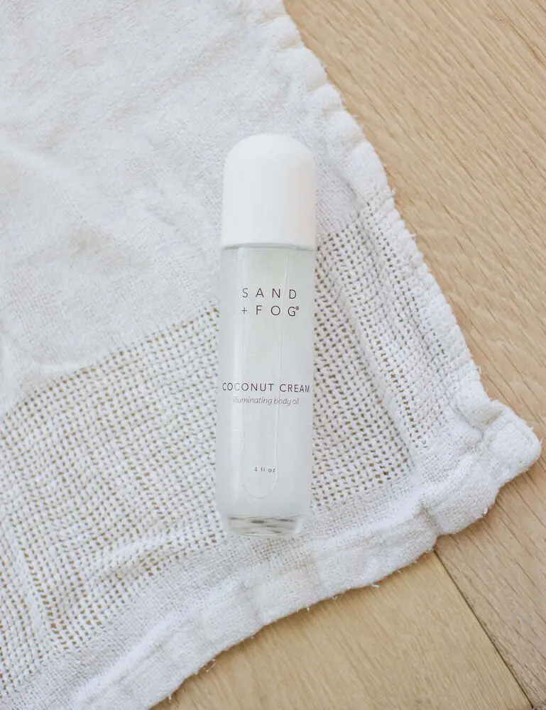 Coconut Cream 4 Oz Illuminating Body Oil - Image 3