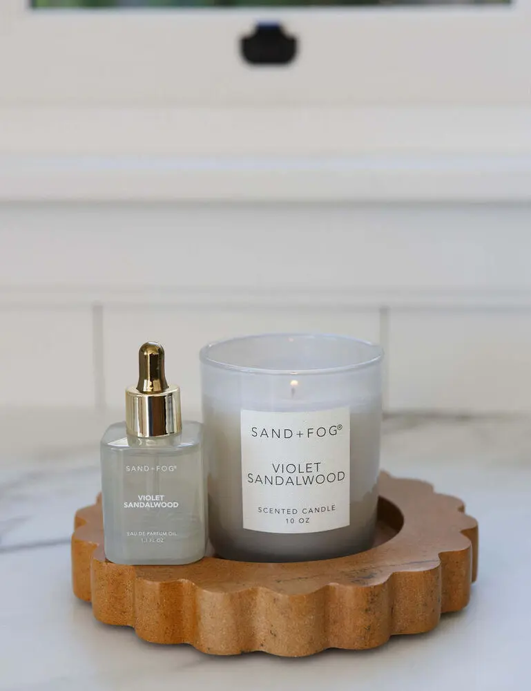 Violet Sandalwood 10 Oz Scented Candle - Image 4