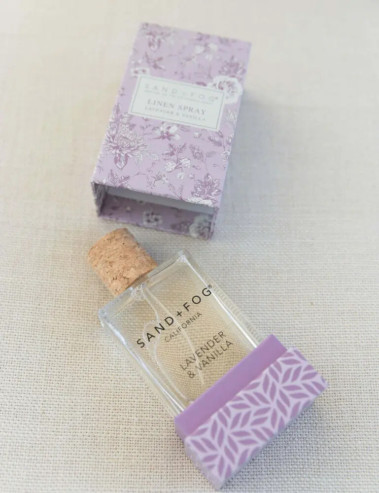 Lavender & Vanilla 95ml Linen Spray - Image 2