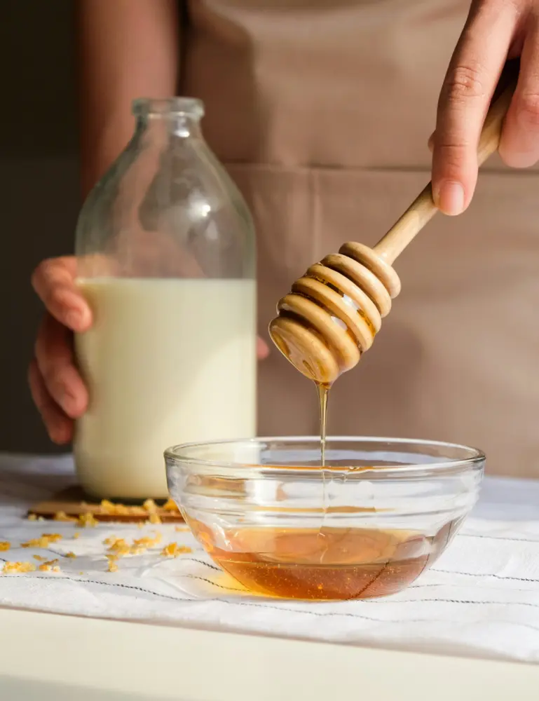Milk & Honey 12 Oz Scented Candle - Image 2