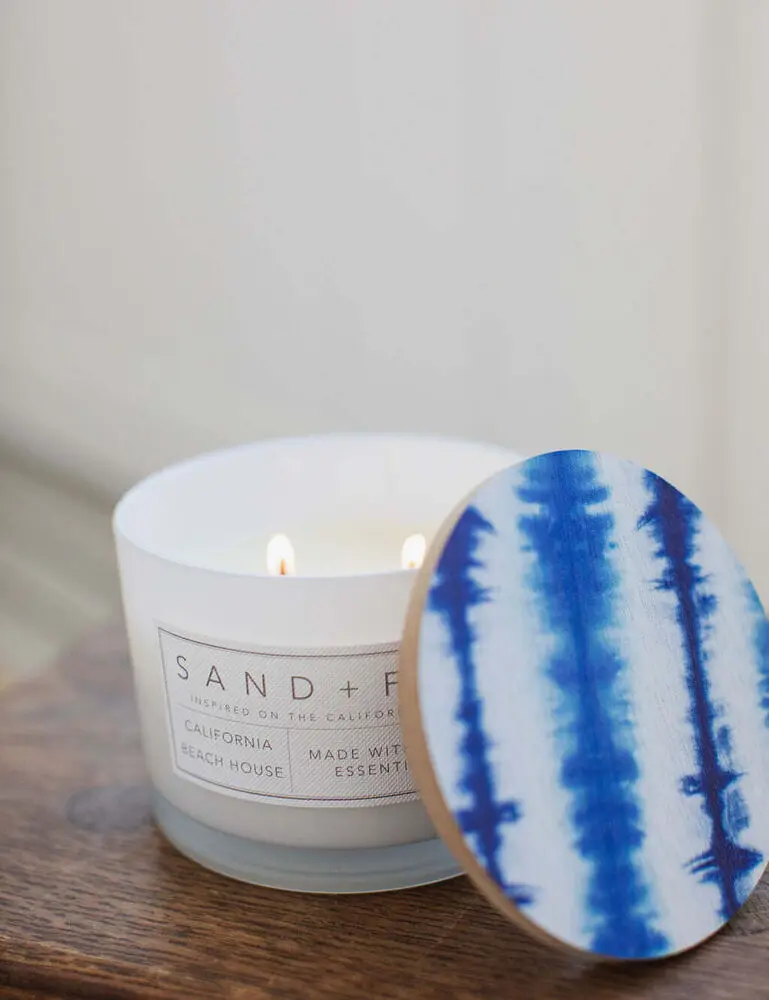 California Beach House 12 Oz Scented Candle - Image 2